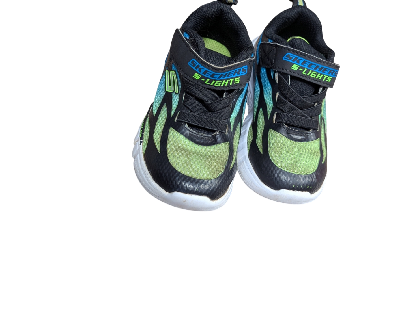 Chaussures gr 8 enfant Skechers *