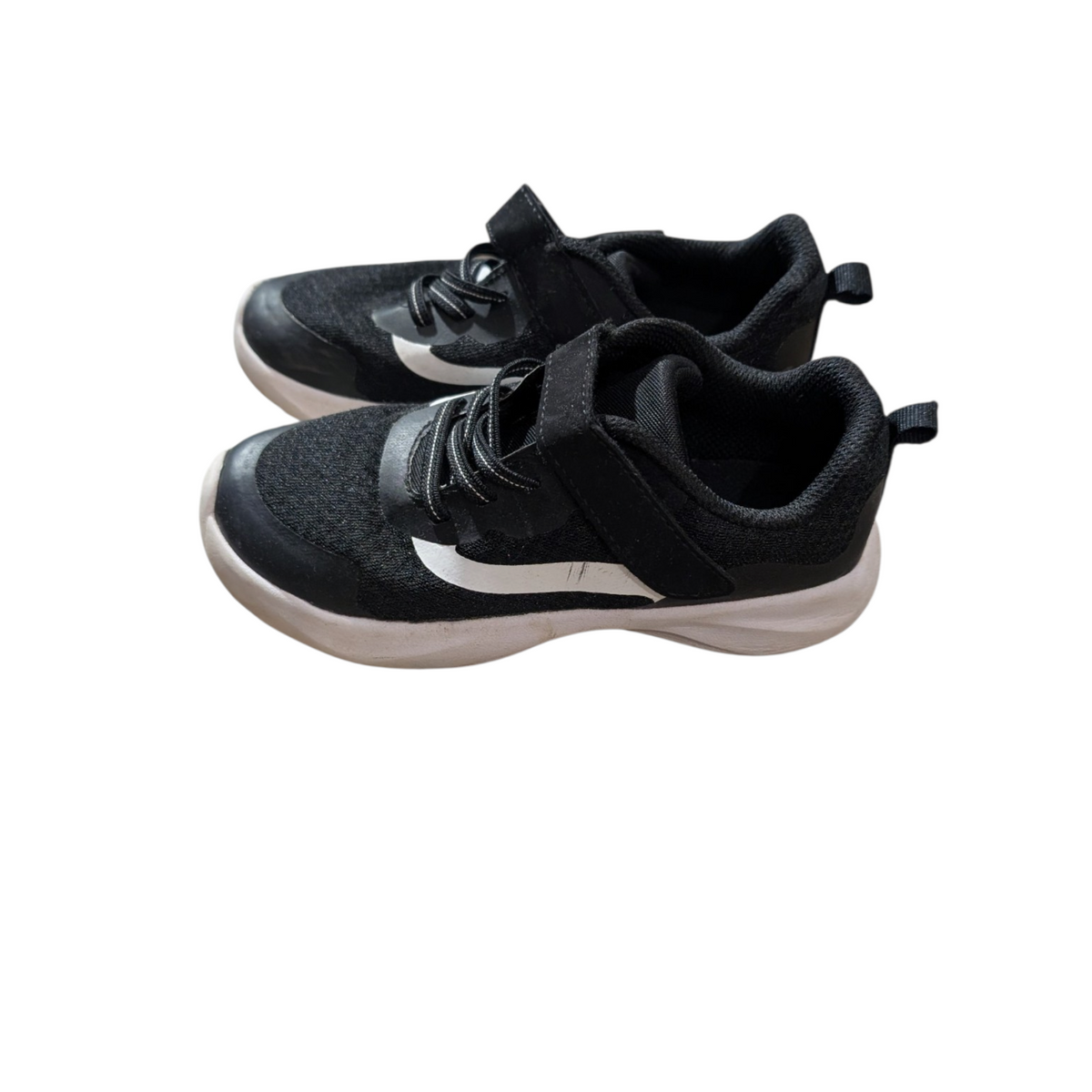 Chaussures gr 12 enfant Athletic WOrks