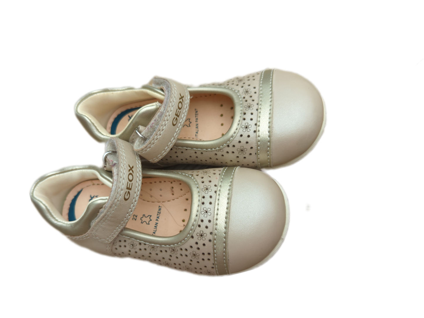 Chaussures gr 6 enfant Geox