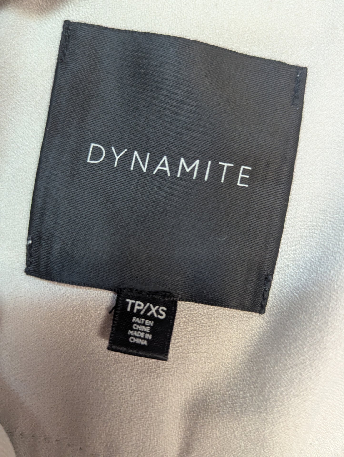 Par dessus xsmall Dynamite