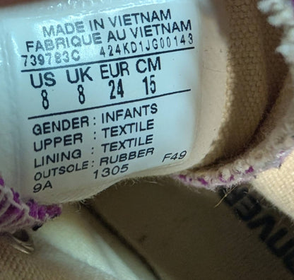 Chaussures gr 8 enfant Converse