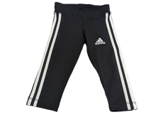 Load image into Gallery viewer, Pantalon ¾ sport 5ans - 6ans Adidas (C:VLG)
