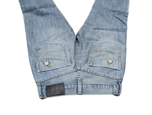 Load image into Gallery viewer, Jeans 10ans Levi&#39;s
