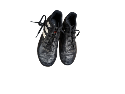 Chaussures soccer Gr: 4.5 junior Adidas