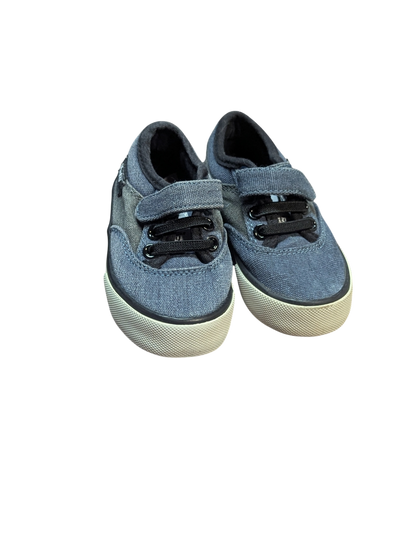 Chaussures gr 4 jeune enfant Duty