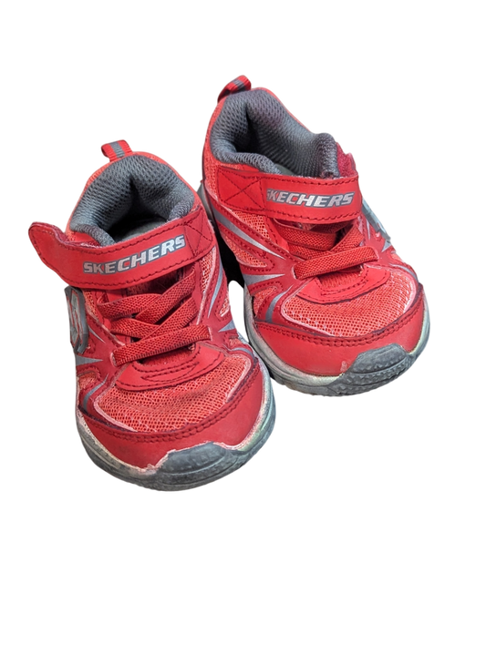 Chaussures gr 5 enfant Skechers
