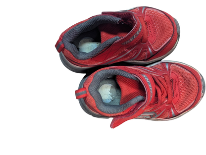 Chaussures gr 5 enfant Skechers