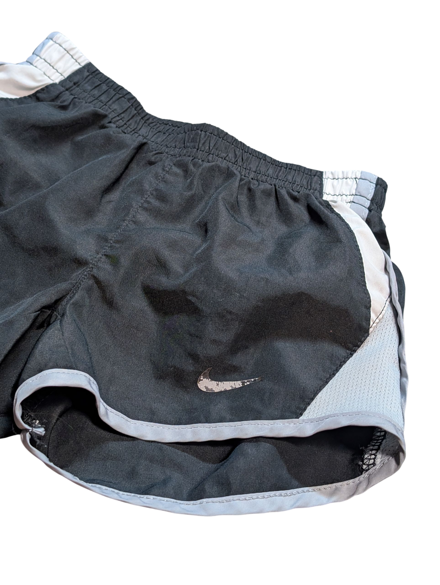 Short sport 3-4ans Nike*