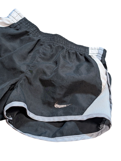 Short sport 3-4ans Nike*