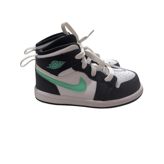Chaussures gr 7 jeune enfant Nike