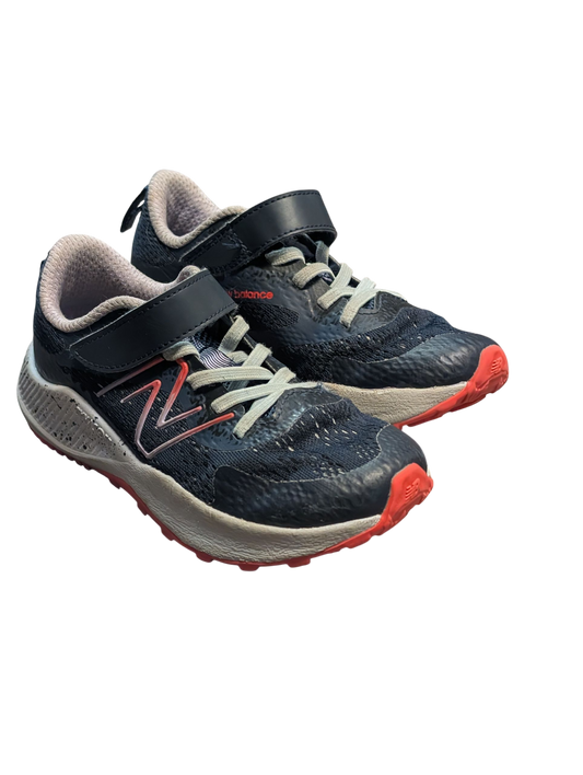 Chaussures gr 13 enfant New Balance