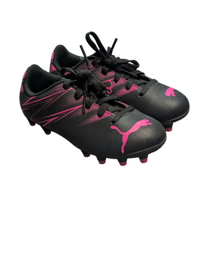 Chaussures de soccer gr 10 Puma Neuf