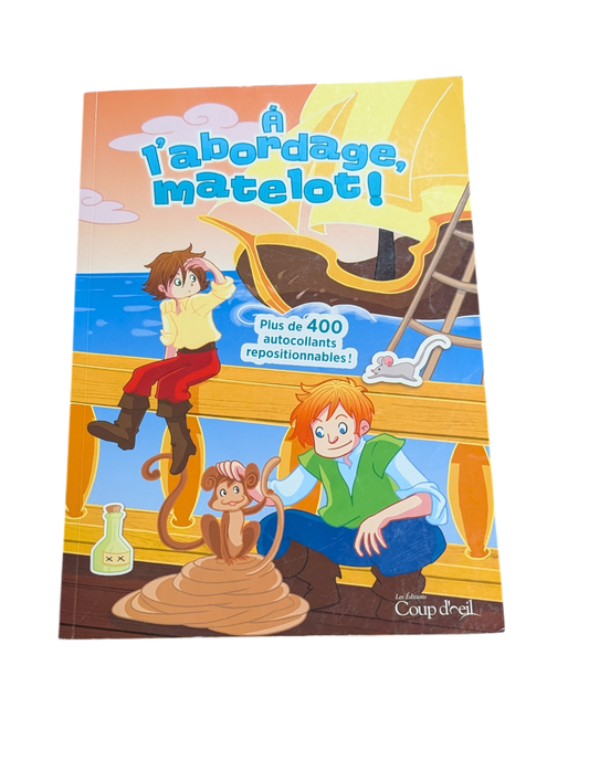 Livre À l'abordage matelos! avec autocollants*