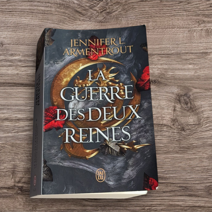 Livre Le sang et la cendre La guerre des deux reines (4e) -- Format poche Neuf