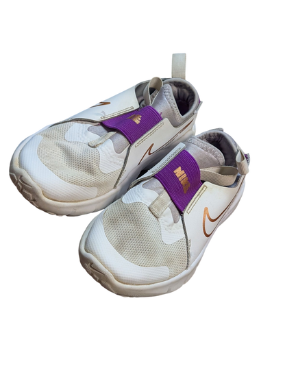 Chaussures gr 12 enfant Nike*
