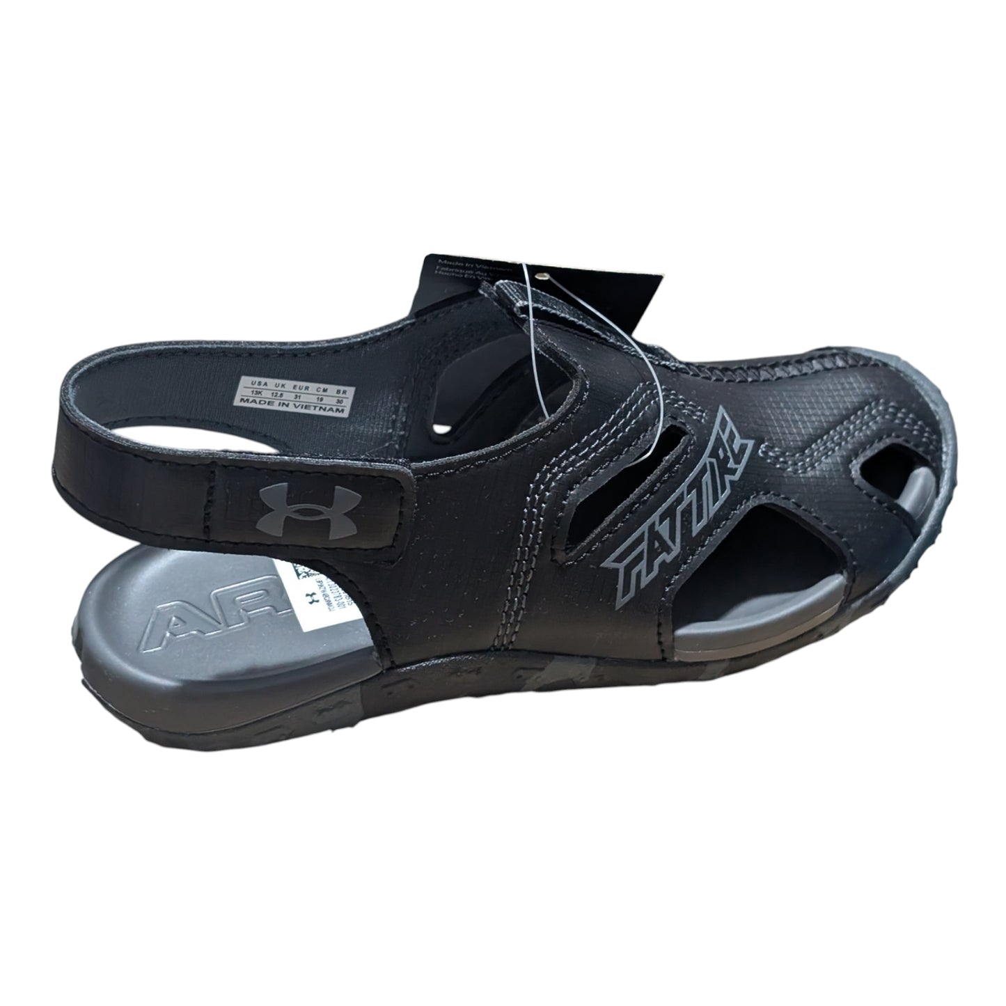 Sandales gr 13 Under Armour Neuf