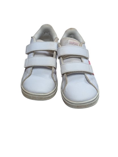 Chaussures gr 9 enfant Adidas*