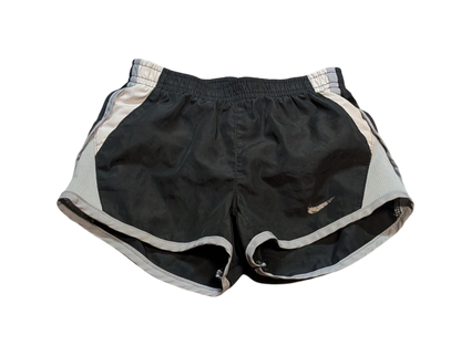 Short sport 3-4ans Nike*