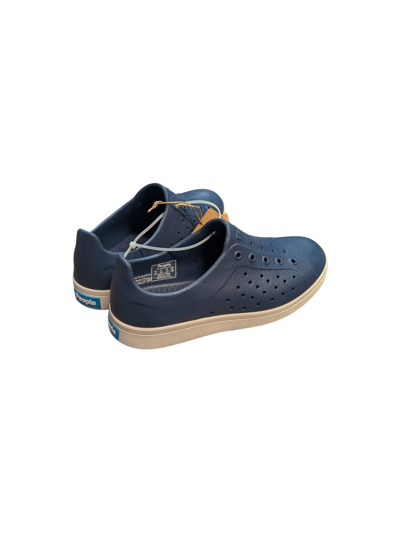 Chaussures gr 1 grand enfant People Neuf