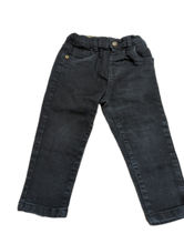 Charger l&#39;image dans la galerie, Jeans 18-24mois George
