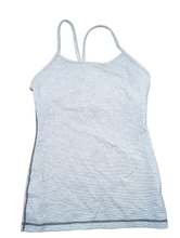 Load image into Gallery viewer, Camisole sport xsmall ou 12-14ans Lululemon
