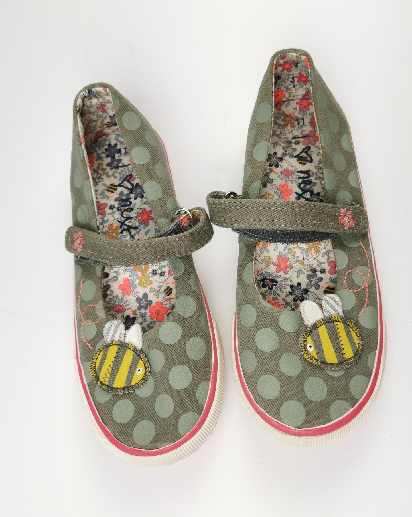 Chaussures gr 11 enfant Next