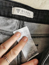 Load image into Gallery viewer, Jeans gr 27 Small Guess (C:MEB)
