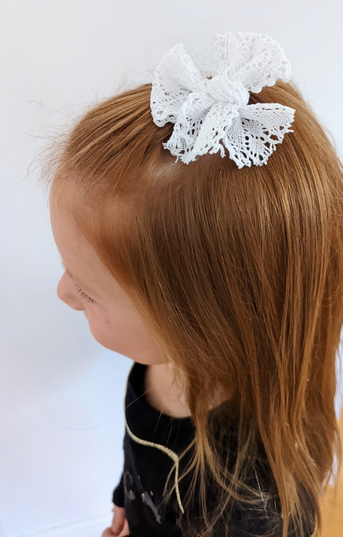 Élastique fin à cheveux Blanc Large Bouclinette par Karell Prévost Neuf
